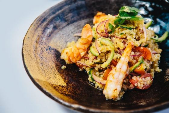 Ensaladilla de quinoa y mango